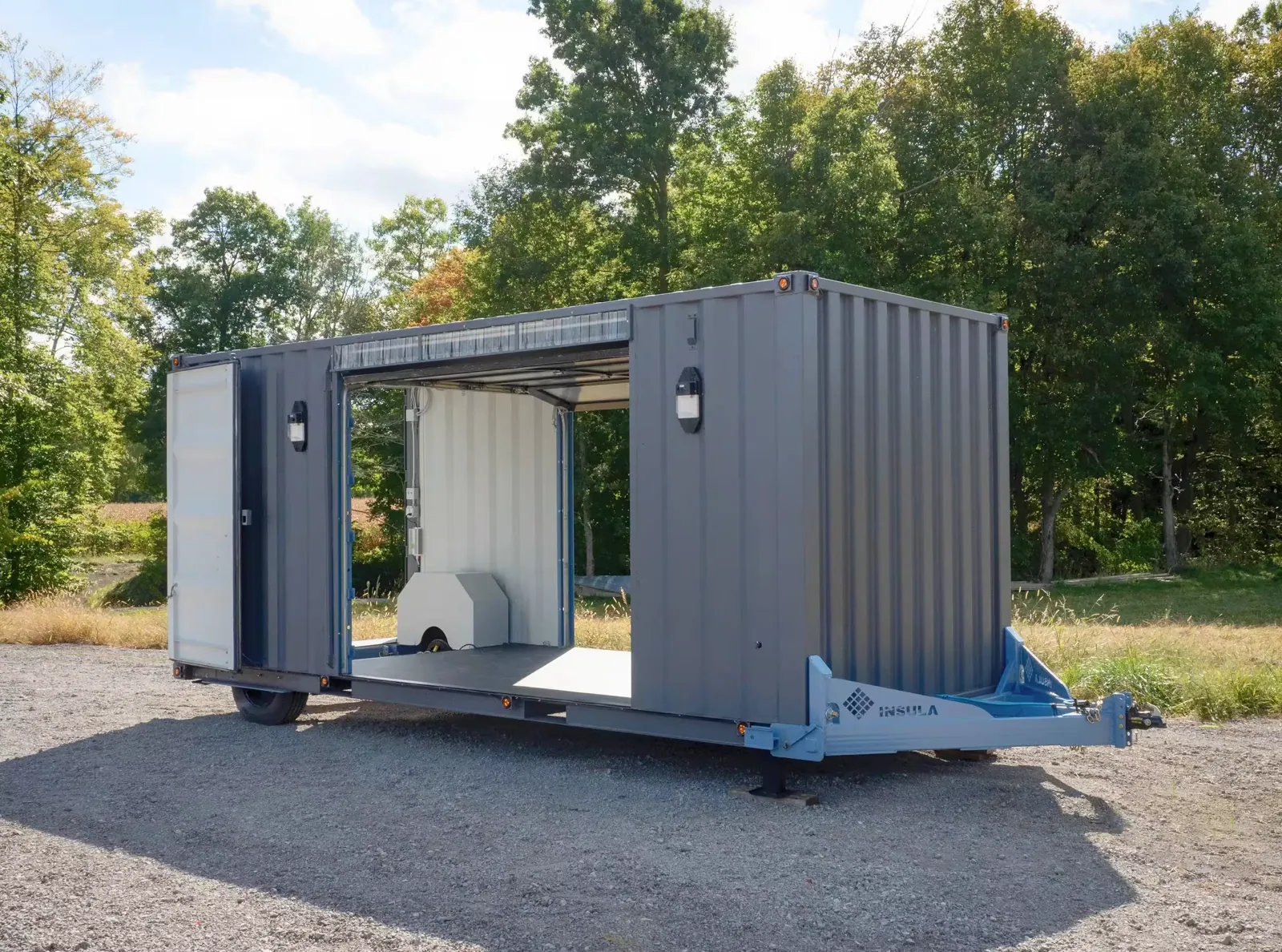 Insula container display unit at a trade show