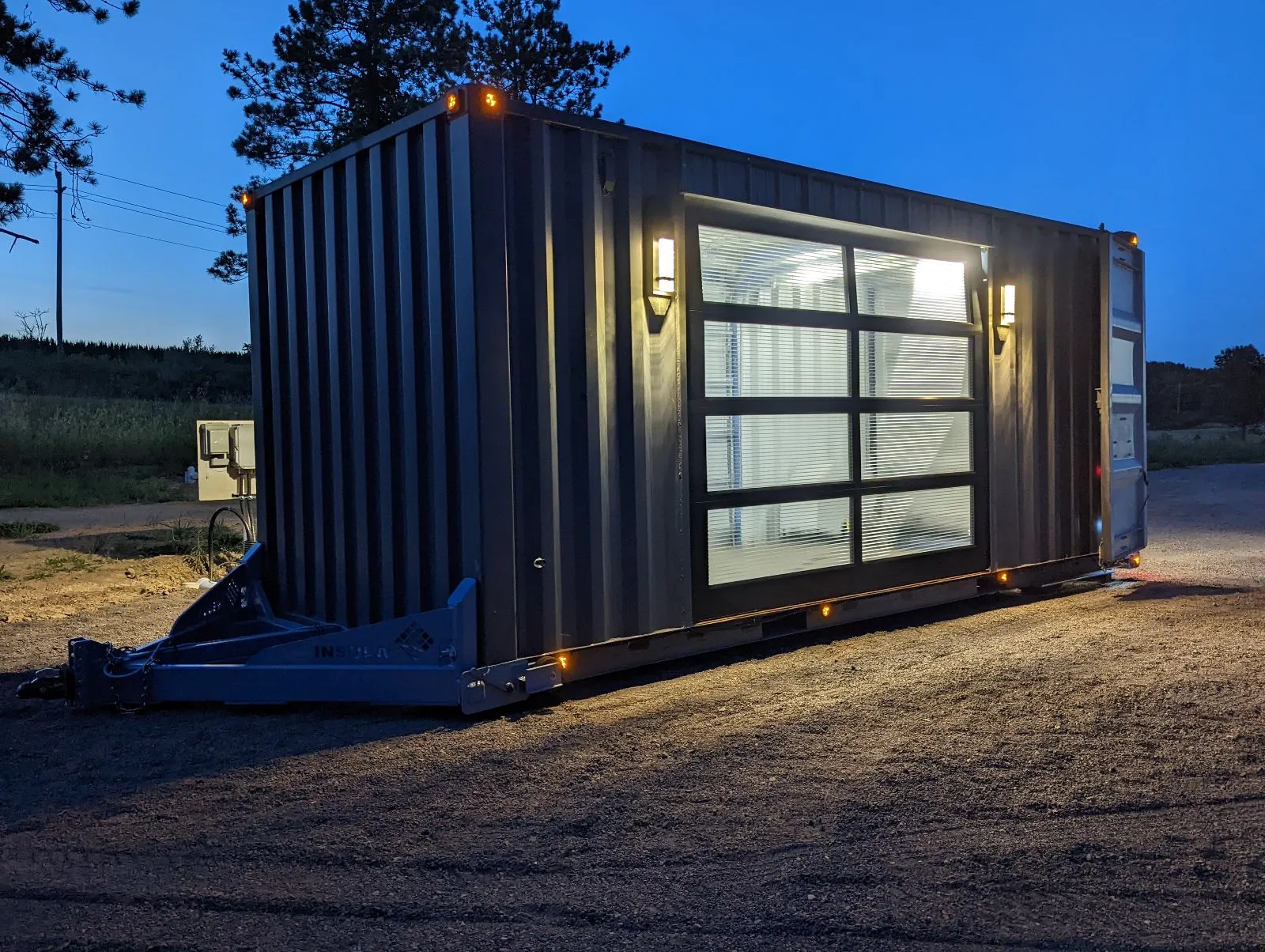 Insula container system deployed on site